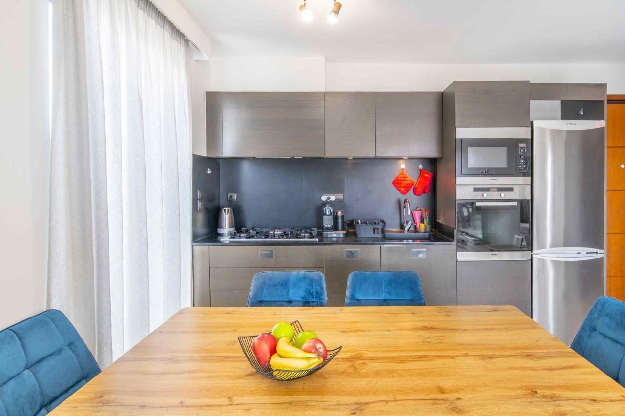 Lis153 By Smart Cozy Suites - Top Floors With Amazing City View - Available 24Hr Athens Exterior photo