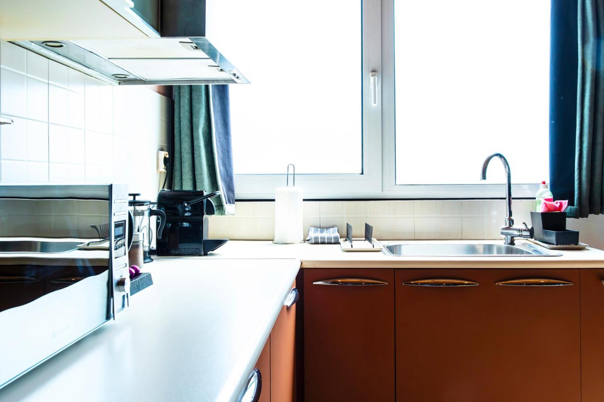 Lis153 By Smart Cozy Suites - Top Floors With Amazing City View - Available 24Hr Athens Exterior photo
