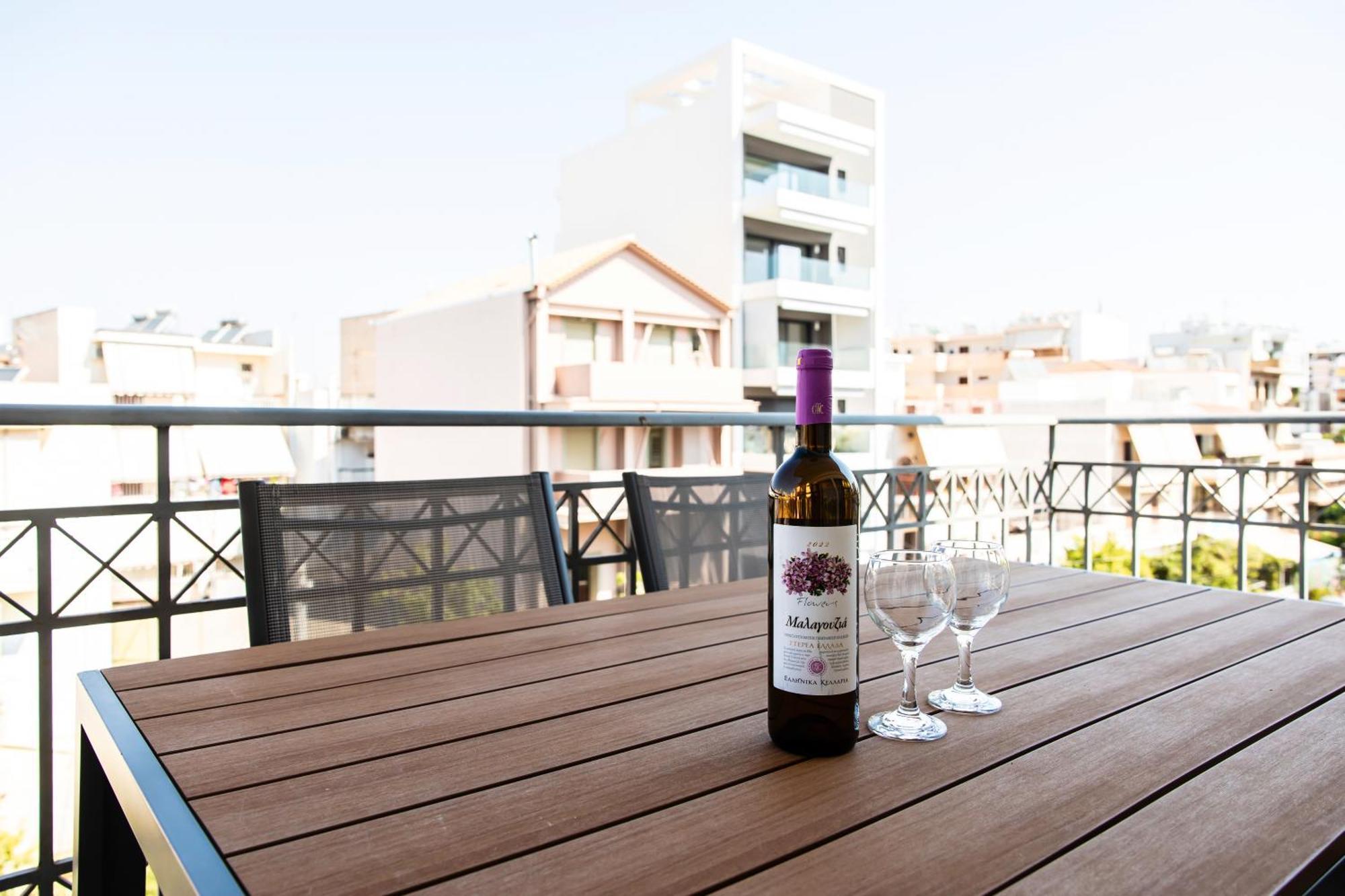 Lis153 By Smart Cozy Suites - Top Floors With Amazing City View - Available 24Hr Athens Exterior photo