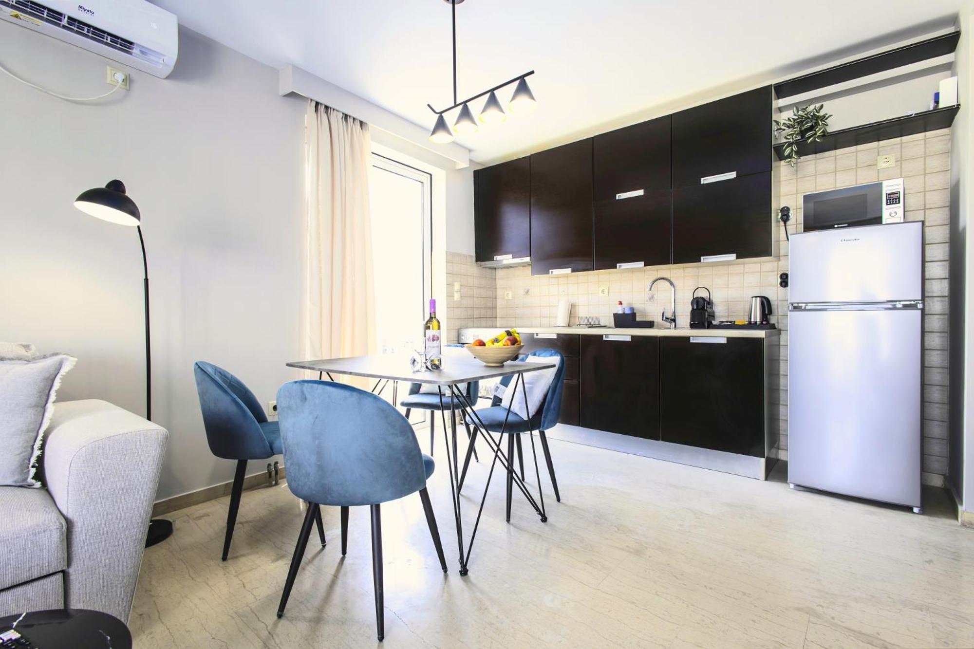 Lis153 By Smart Cozy Suites - Top Floors With Amazing City View - Available 24Hr Athens Exterior photo